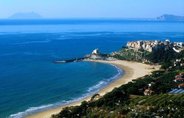 Appartamento Di Giuseppe Sonnino ภายนอก รูปภาพ